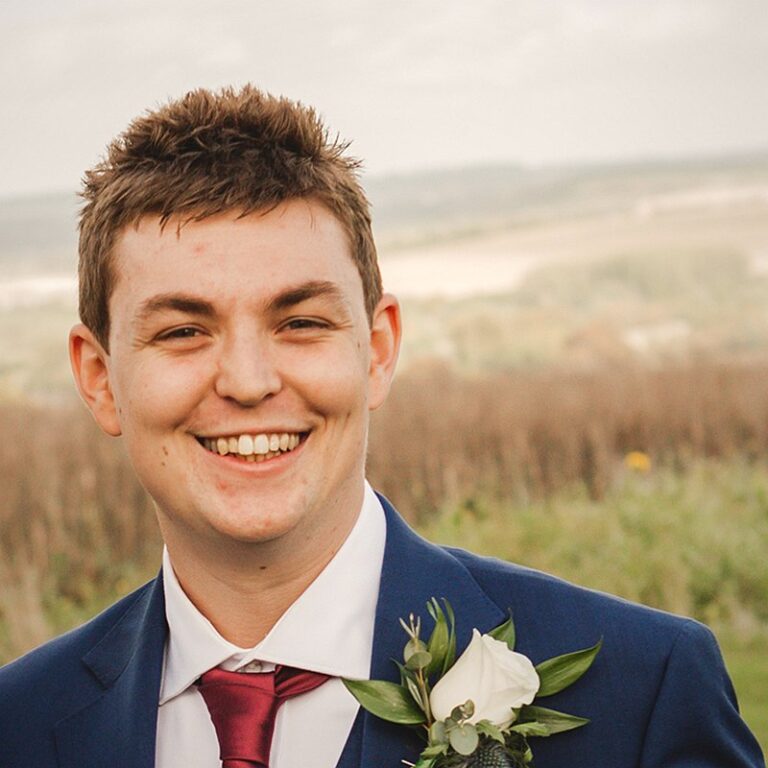Olly, who owns and runs Seamwork AI
